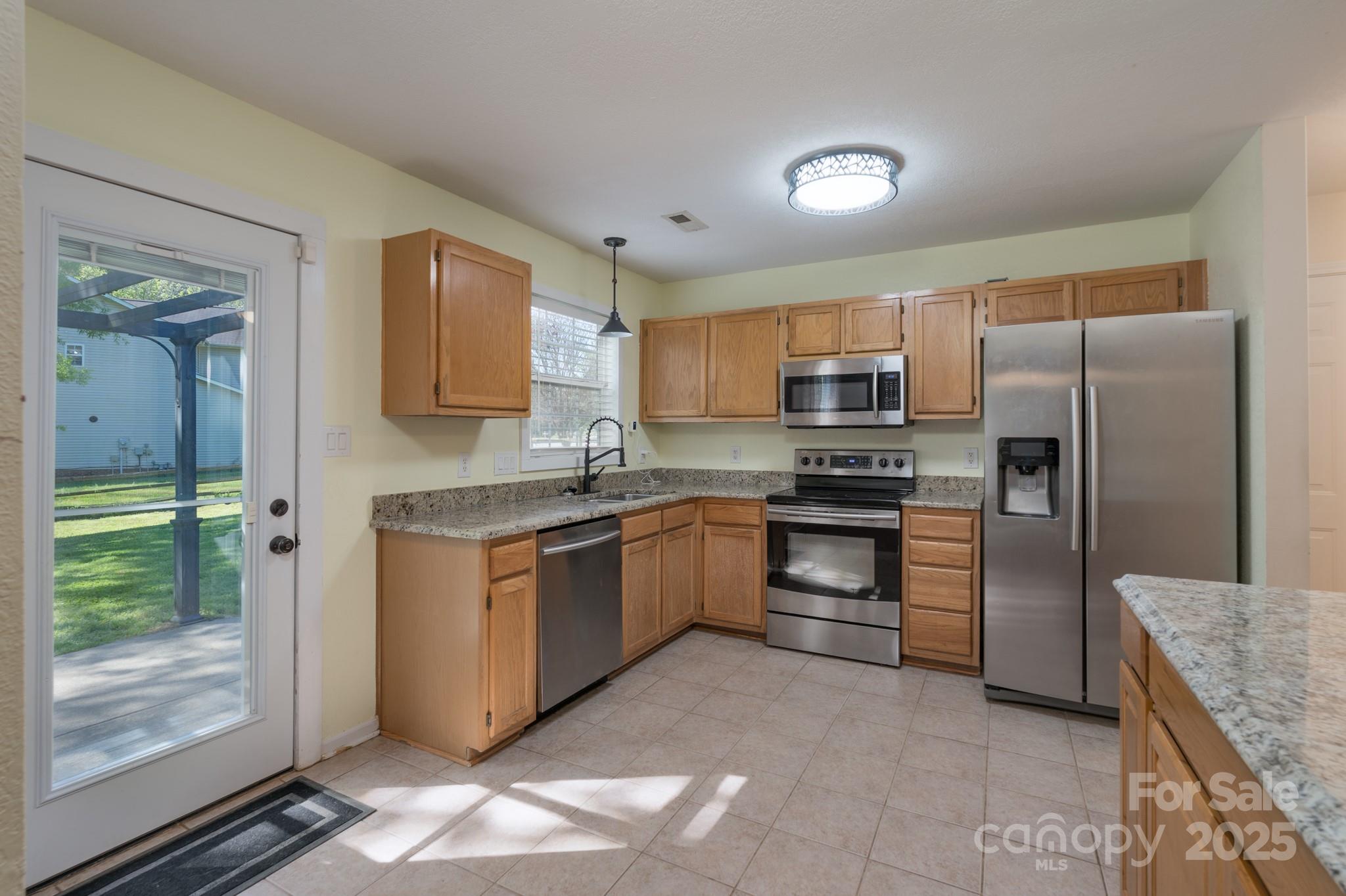 12604 Cardinal Point Road Charlotte, NC 28269 - Photo 11 of 28 Gallery Image 11