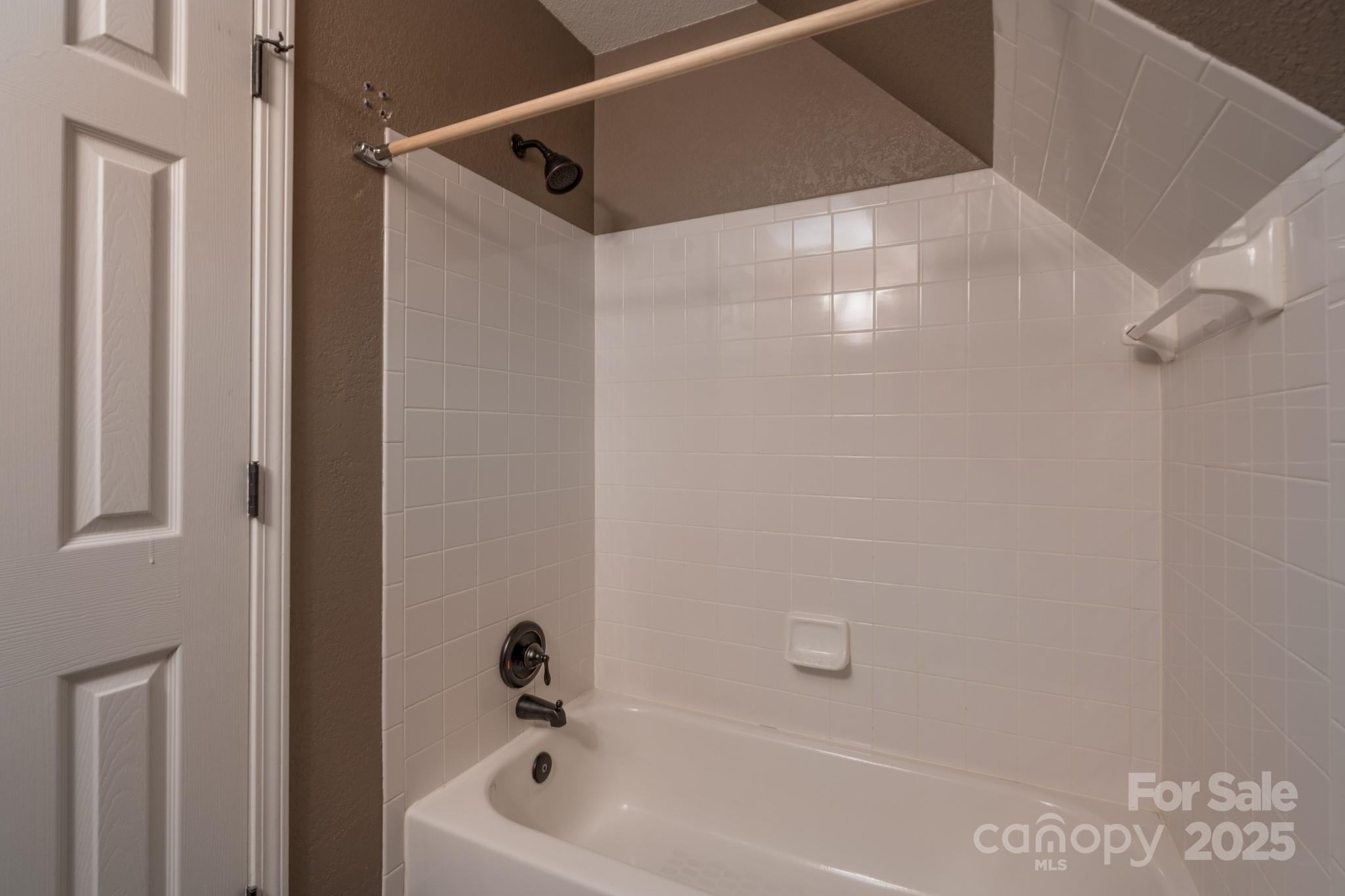 12604 Cardinal Point Road Charlotte, NC 28269 - Photo 15 of 28 Gallery Image 15