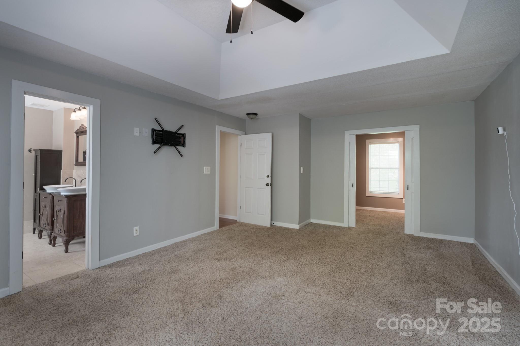 12604 Cardinal Point Road Charlotte, NC 28269 - Photo 16 of 28 Gallery Image 16