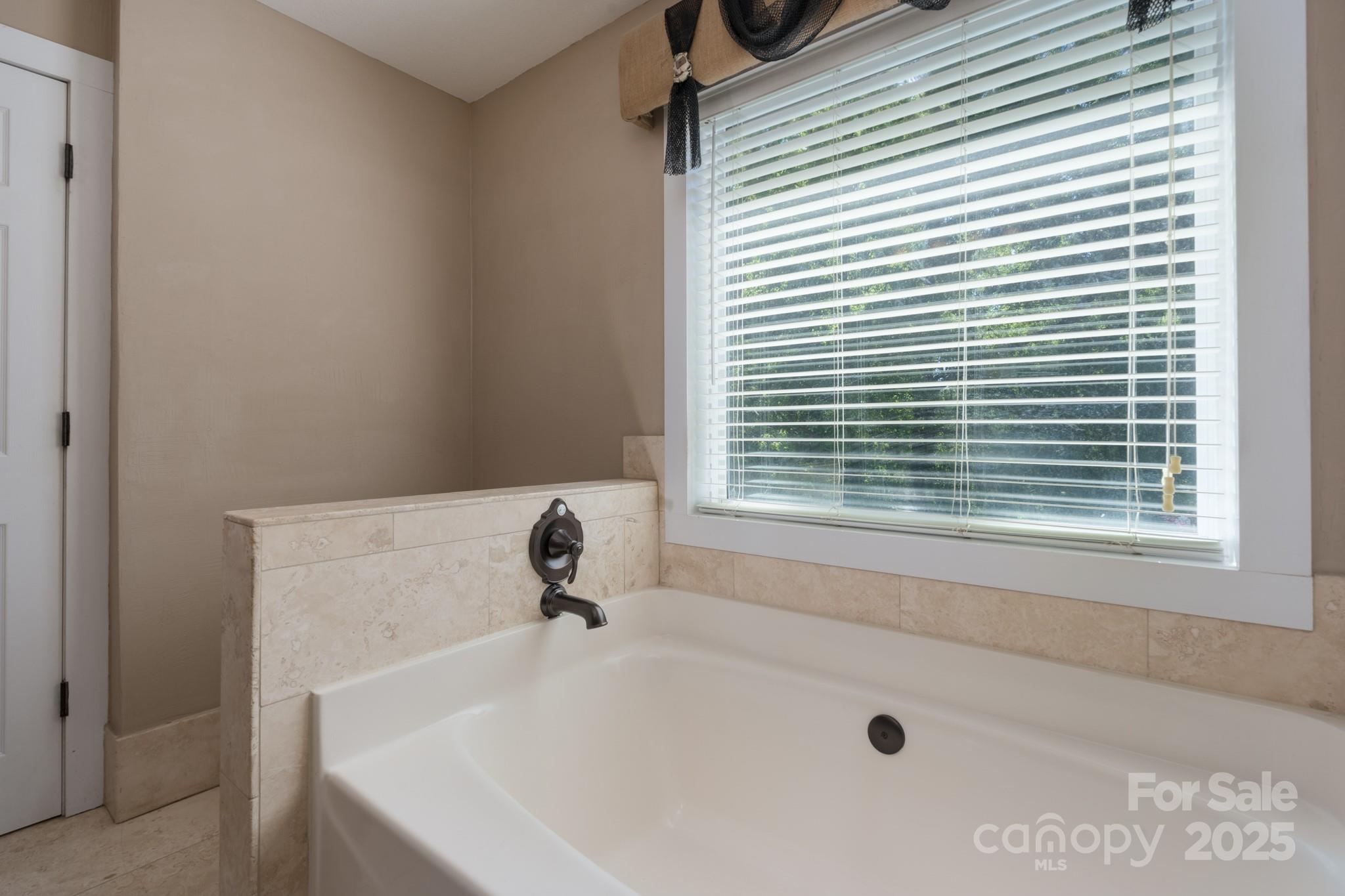 12604 Cardinal Point Road Charlotte, NC 28269 - Photo 20 of 28 Gallery Image 20