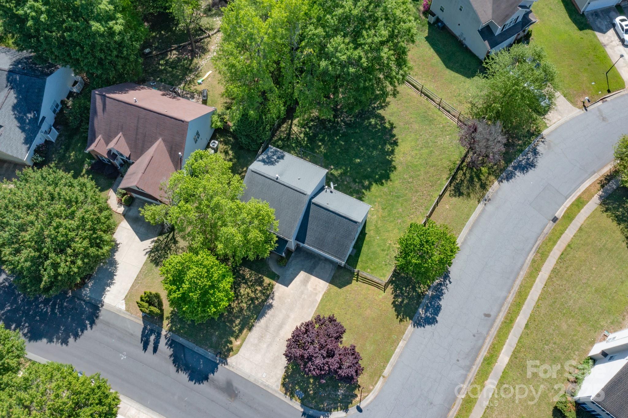 12604 Cardinal Point Road Charlotte, NC 28269 - Photo 27 of 28 Gallery Image 27