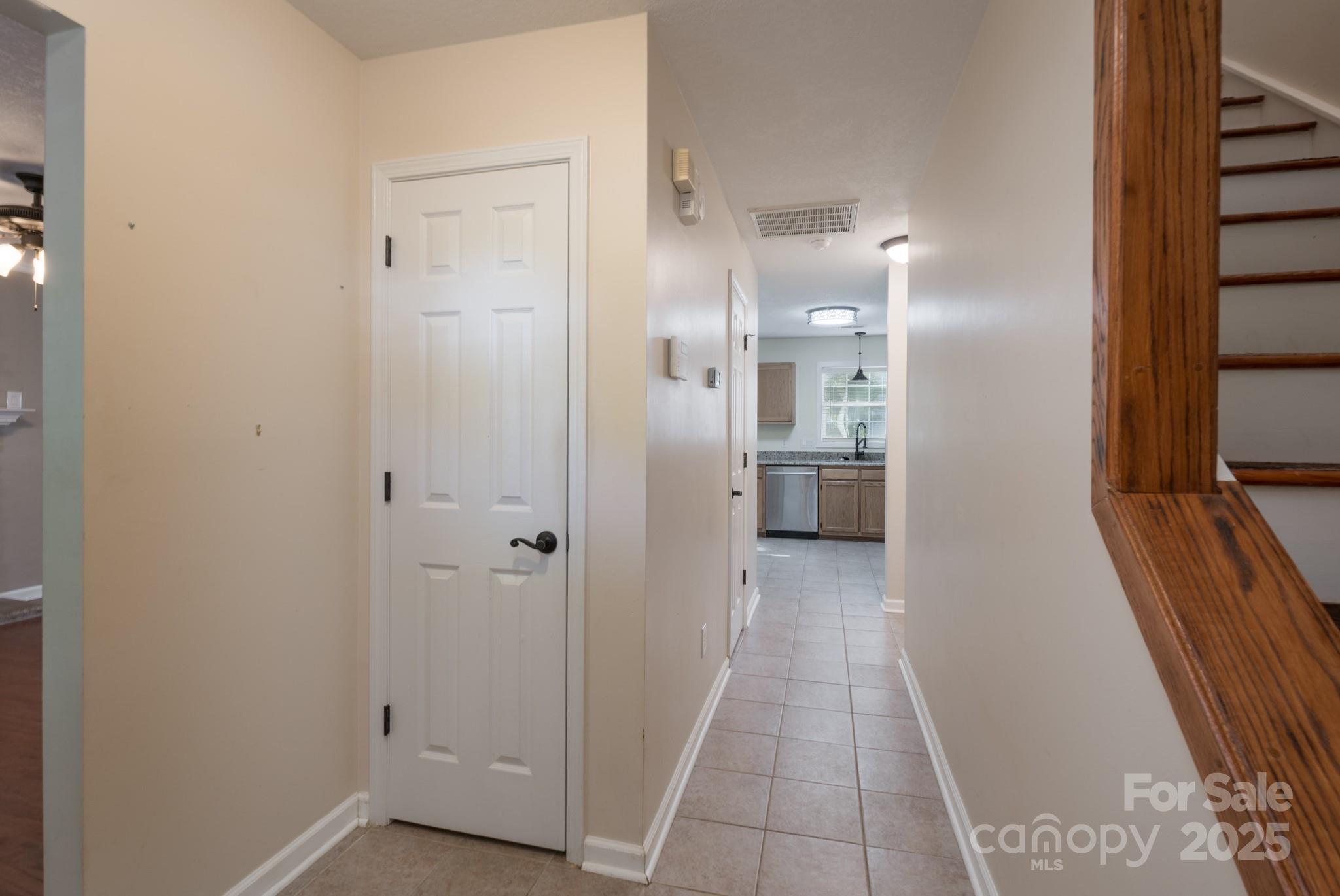 12604 Cardinal Point Road Charlotte, NC 28269 - Photo 5 of 28 Gallery Image 5