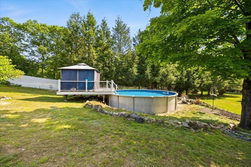 14 Cliff Road Bellingham, MA 02019 - Photo 33 of 40