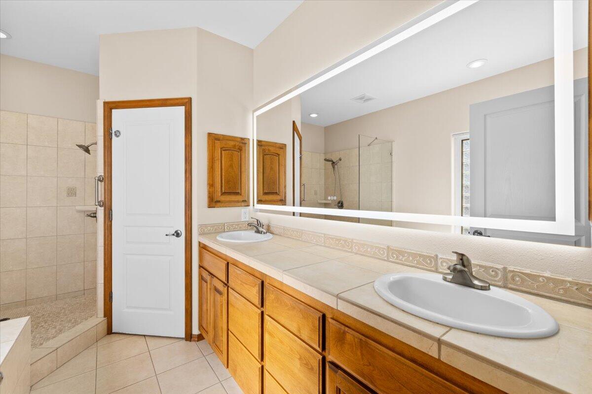 802 Ridgeway Avenue Central Point, OR 97502 - Photo 16 of 33 20-CI_7414