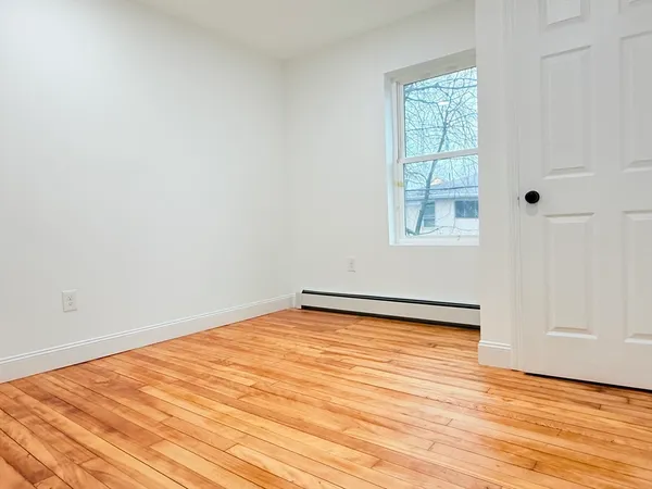 $2,590 | 23 Bellevue Street, Unit 2, Worcester, MA 01609