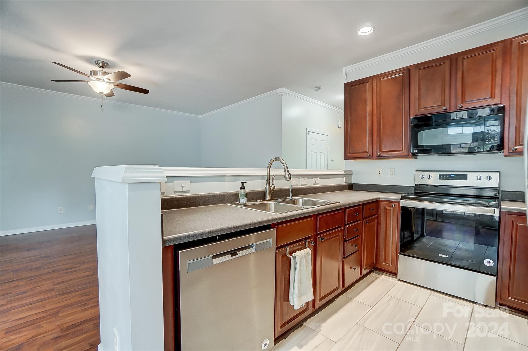 126 Rapids Road Fort Mill, SC 29715 - Photo 10 of 36 Gallery Image 10