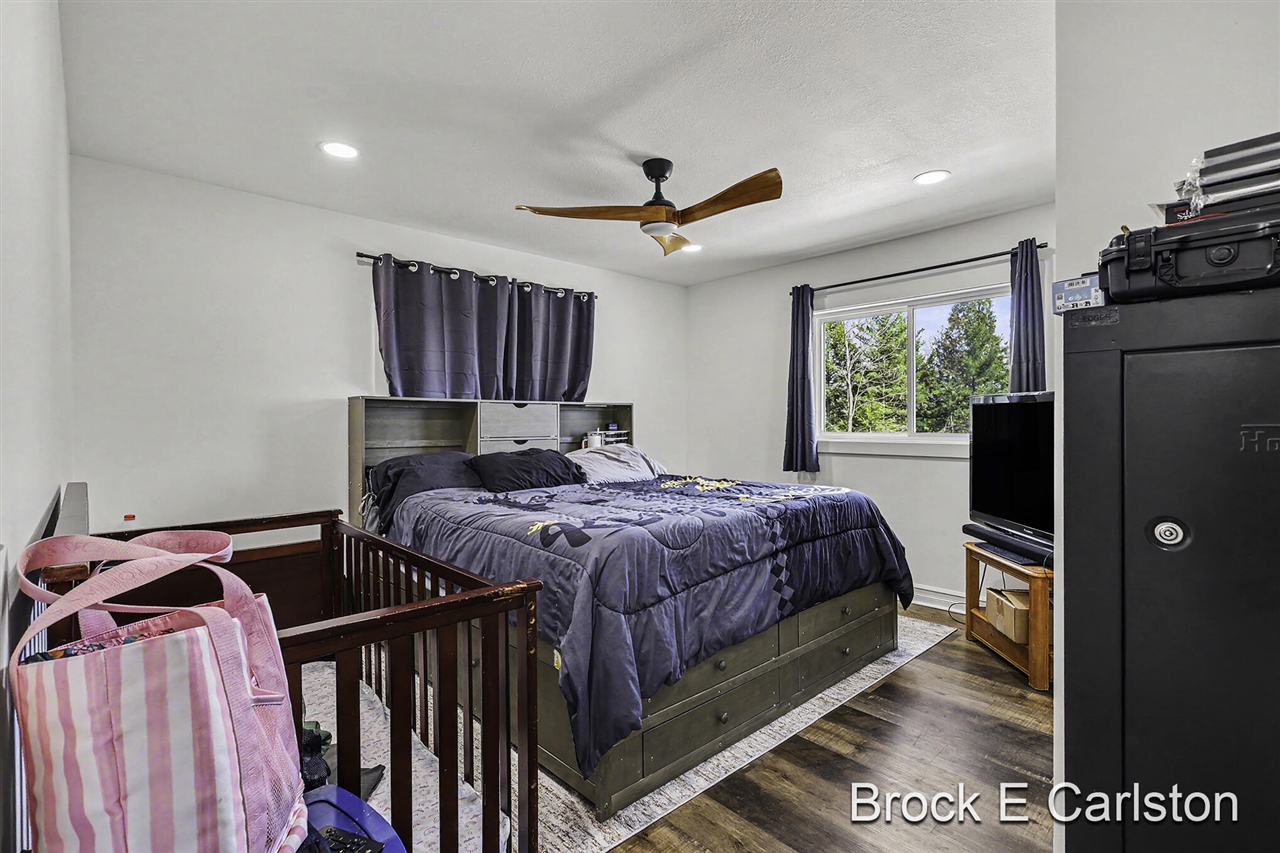 3233 Becker Road Muskegon, MI 49445 - Photo 13 of 55