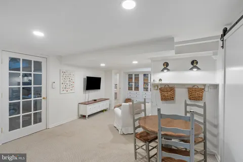 $825,000 | 4301 Agnew Avenue, Alexandria, VA 22309