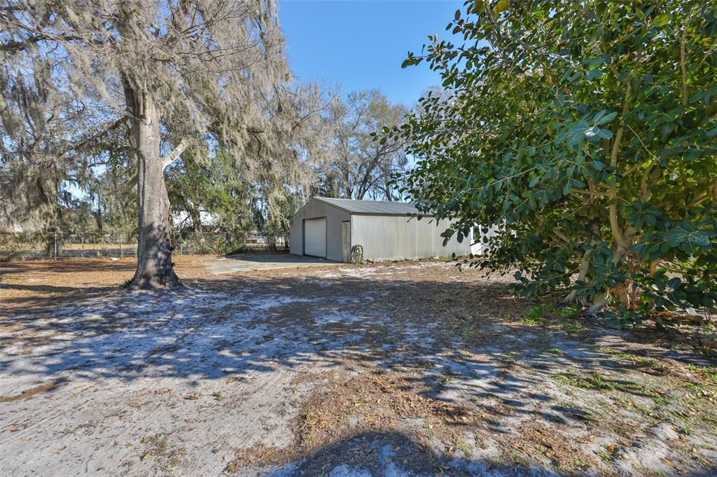 18711 Red Bird Lane Lithia, FL 33547 - Photo 21 of 42