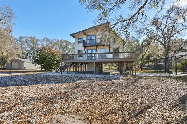 $575,000 | 18711 Red Bird Lane, Lithia, FL 33547