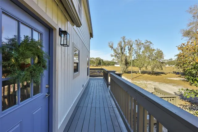 $575,000 | 18711 Red Bird Lane, Lithia, FL 33547