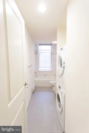 $2,360 | 1100 Spruce Street, Unit 2D, Philadelphia, PA 19107