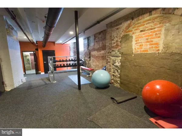 $2,360 | 1100 Spruce Street, Unit 2D, Philadelphia, PA 19107