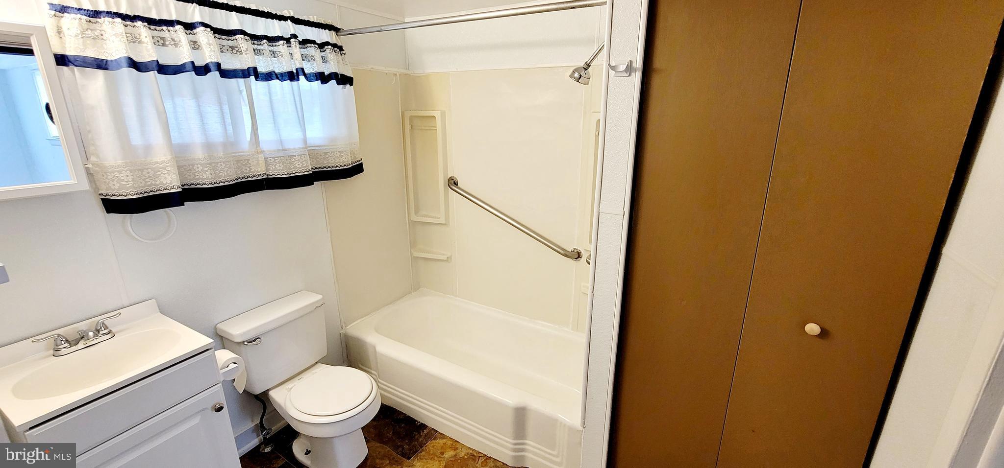 7503 Old Battle Grove Road Dundalk, MD 21222 - Photo 10 of 43 Gallery Image 10