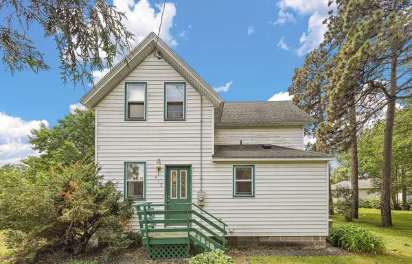 $235,000 | 412 Oak Avenue Southeast, Montgomery, MN 56069