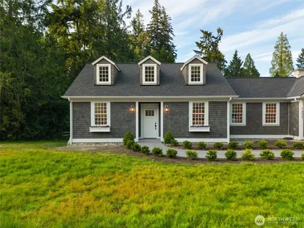 $3,300,000 | 7077 Northeast Ridge Lane, Bainbridge Island, WA 98110