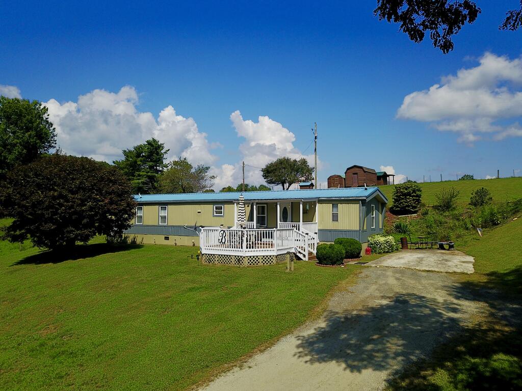 75 Rippey Hollow Road Galax, VA 24333 - Photo 3 of 35 Gallery Image 3