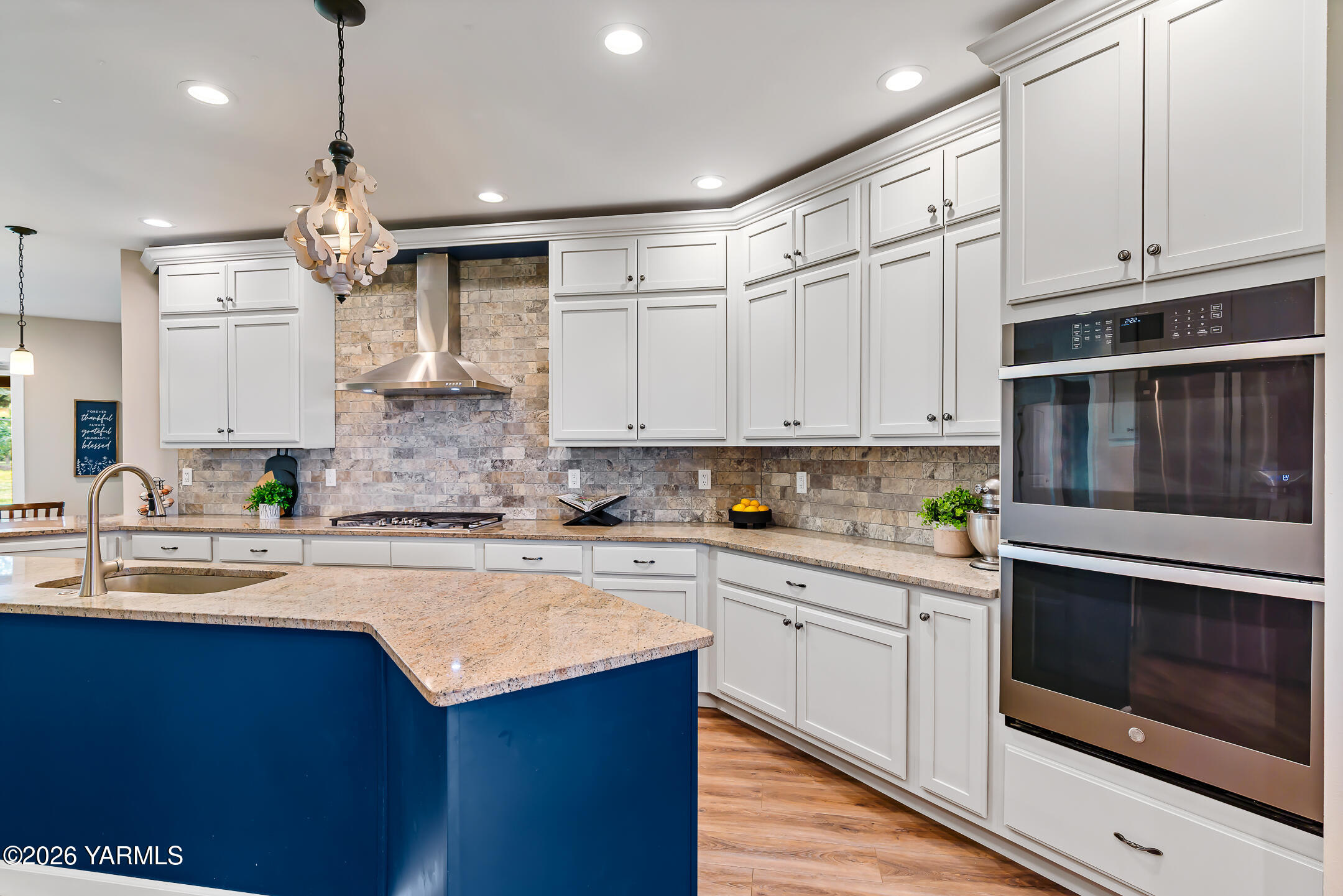 10001 Occidental Road Yakima, WA 98903 - Photo 12 of 53 Kitchen