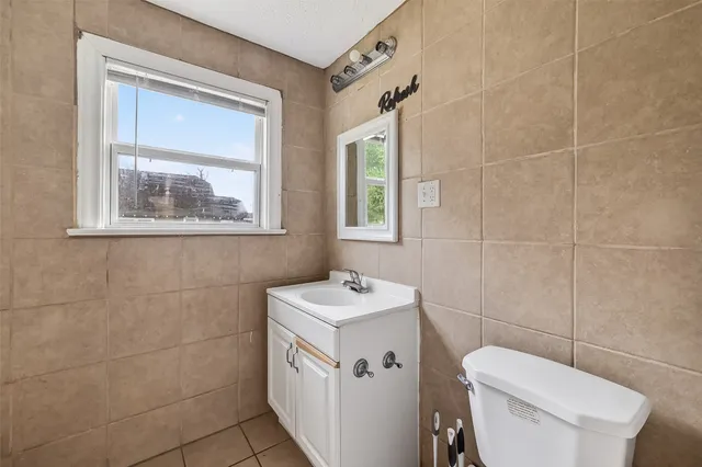 $1,500 | 521 Alford Street, Baytown, TX 77520