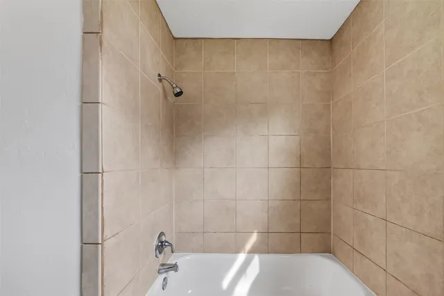 $1,500 | 521 Alford Street, Baytown, TX 77520