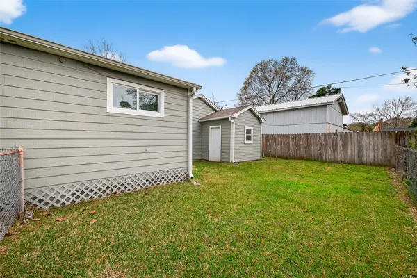 $1,500 | 521 Alford Street, Baytown, TX 77520