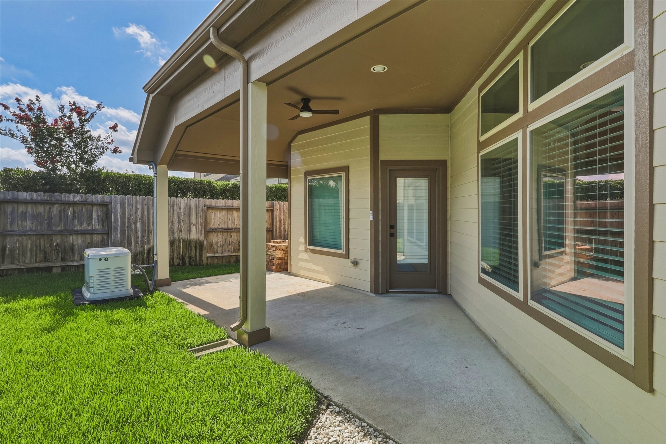 24126 Cane Fields Road Katy, TX 77493 - Photo 33 of 36 Plenty of room to relax, play, and entertain.