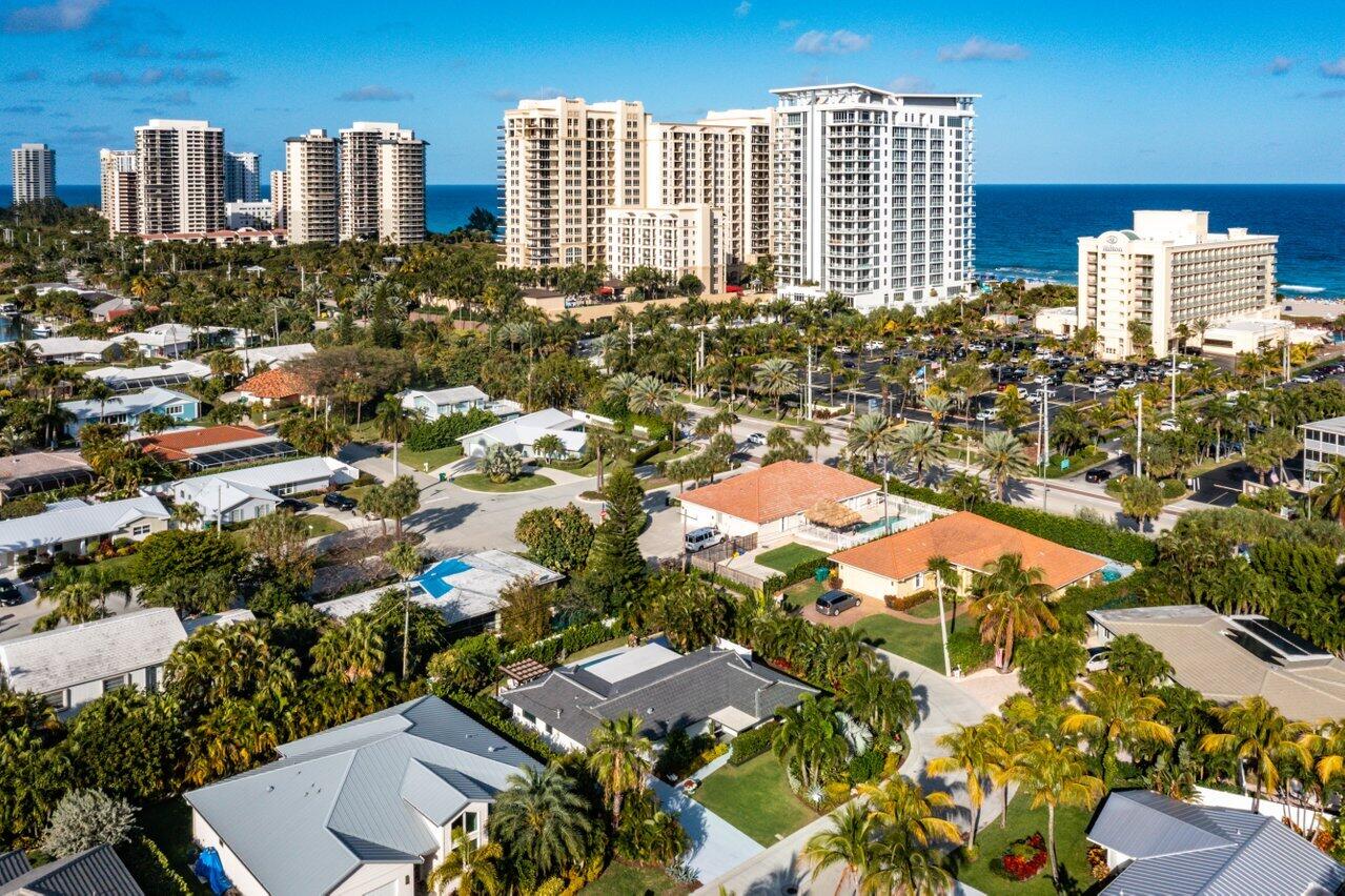 1280 Singer Drive Singer Island, FL 33404 - Photo 33 of 39 a view of a city with tall buildings