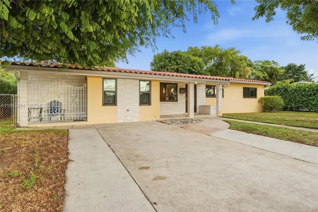 $799,000 | 3101 Southwest 106th Avenue, Miami, FL 33165