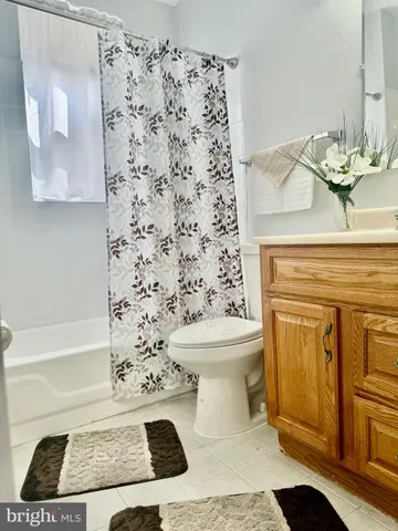 $5,650 | 2206 1st Street Northwest, Unit A, Washington, DC 20001