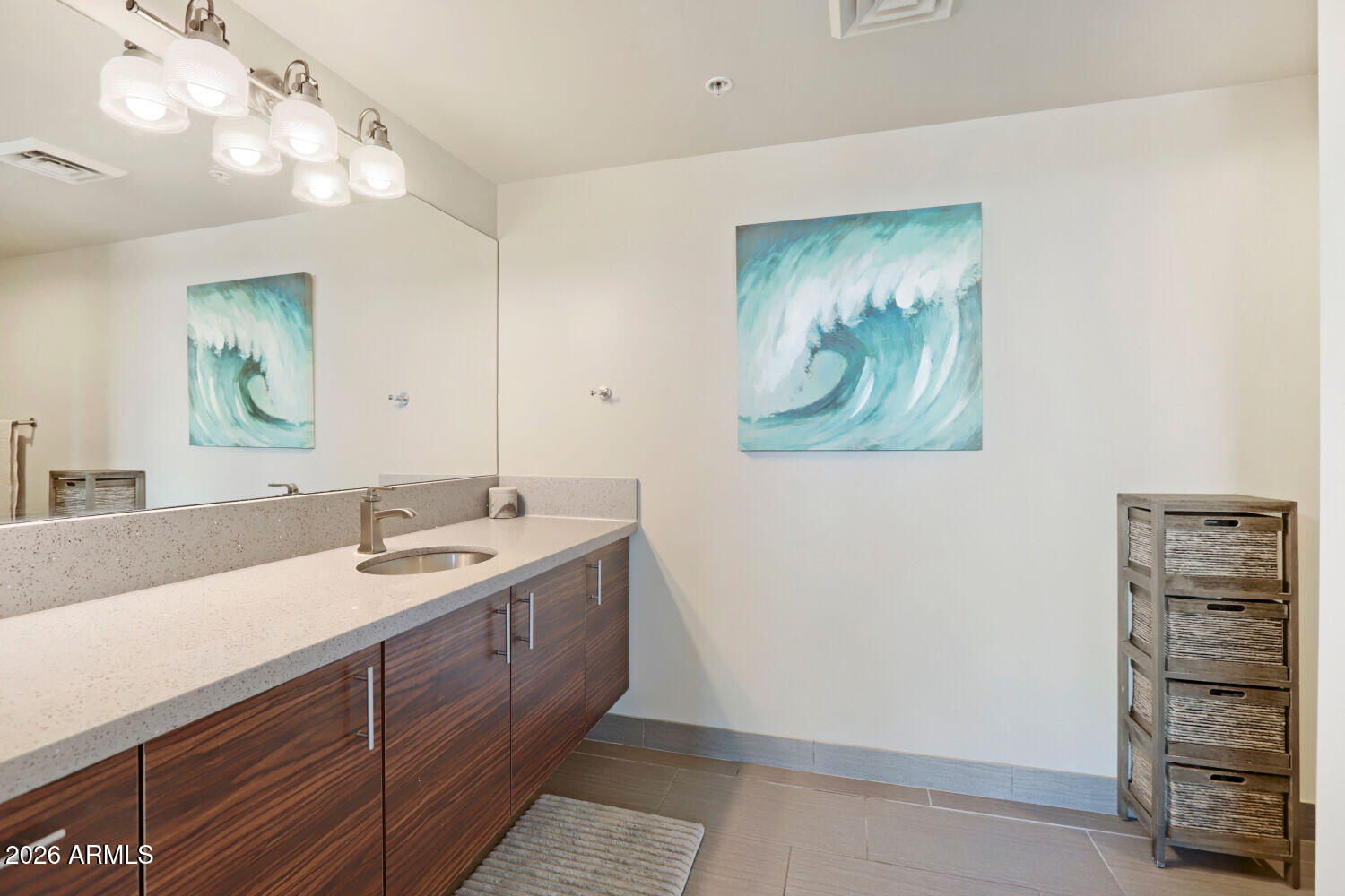 535 West Thomas Road, Unit 408 Phoenix, AZ 85013 - Photo 20 of 48 2nd Bathroom