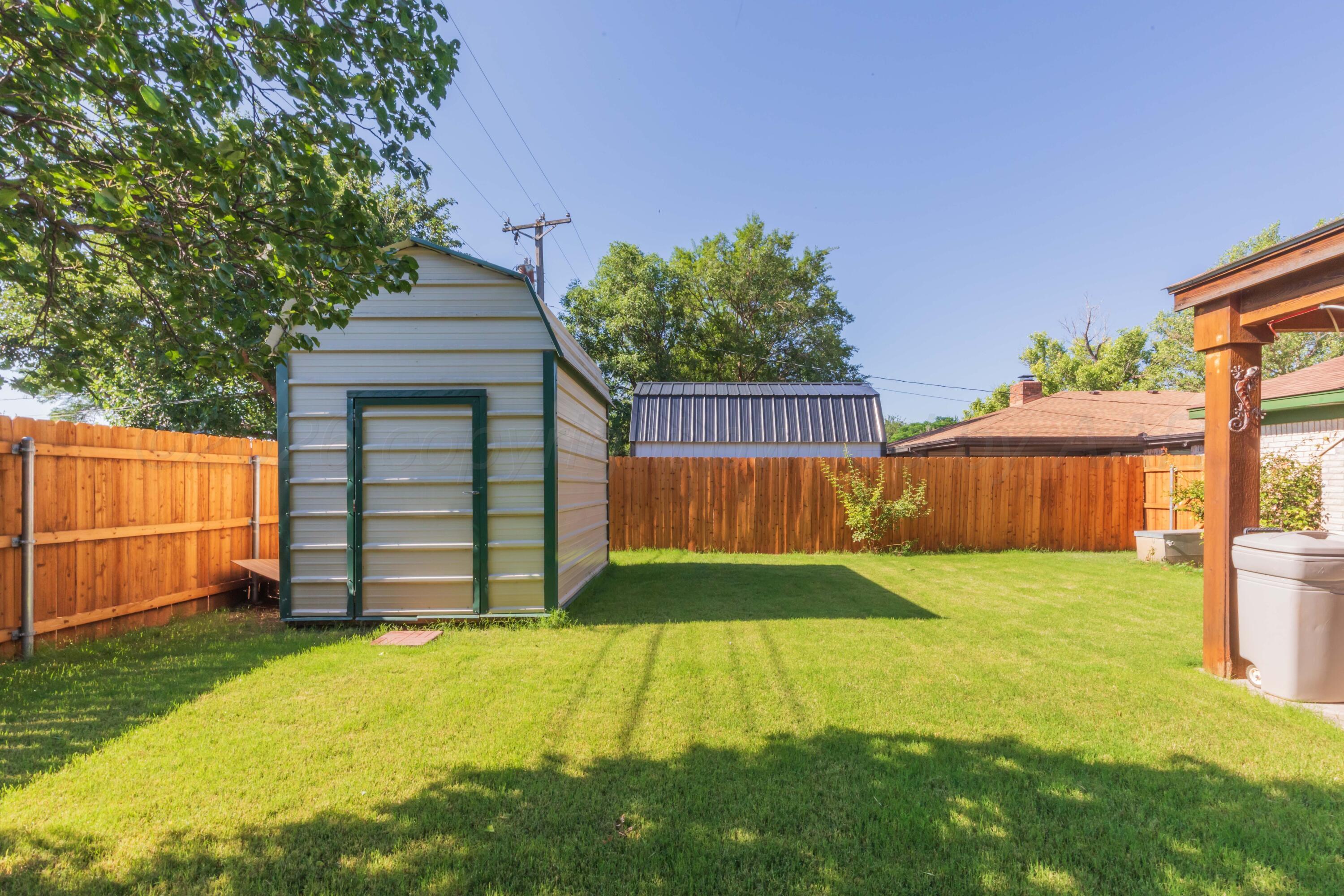 8203 Lamount Drive Amarillo, TX 79110 - Photo 12 of 39 BACKYARD