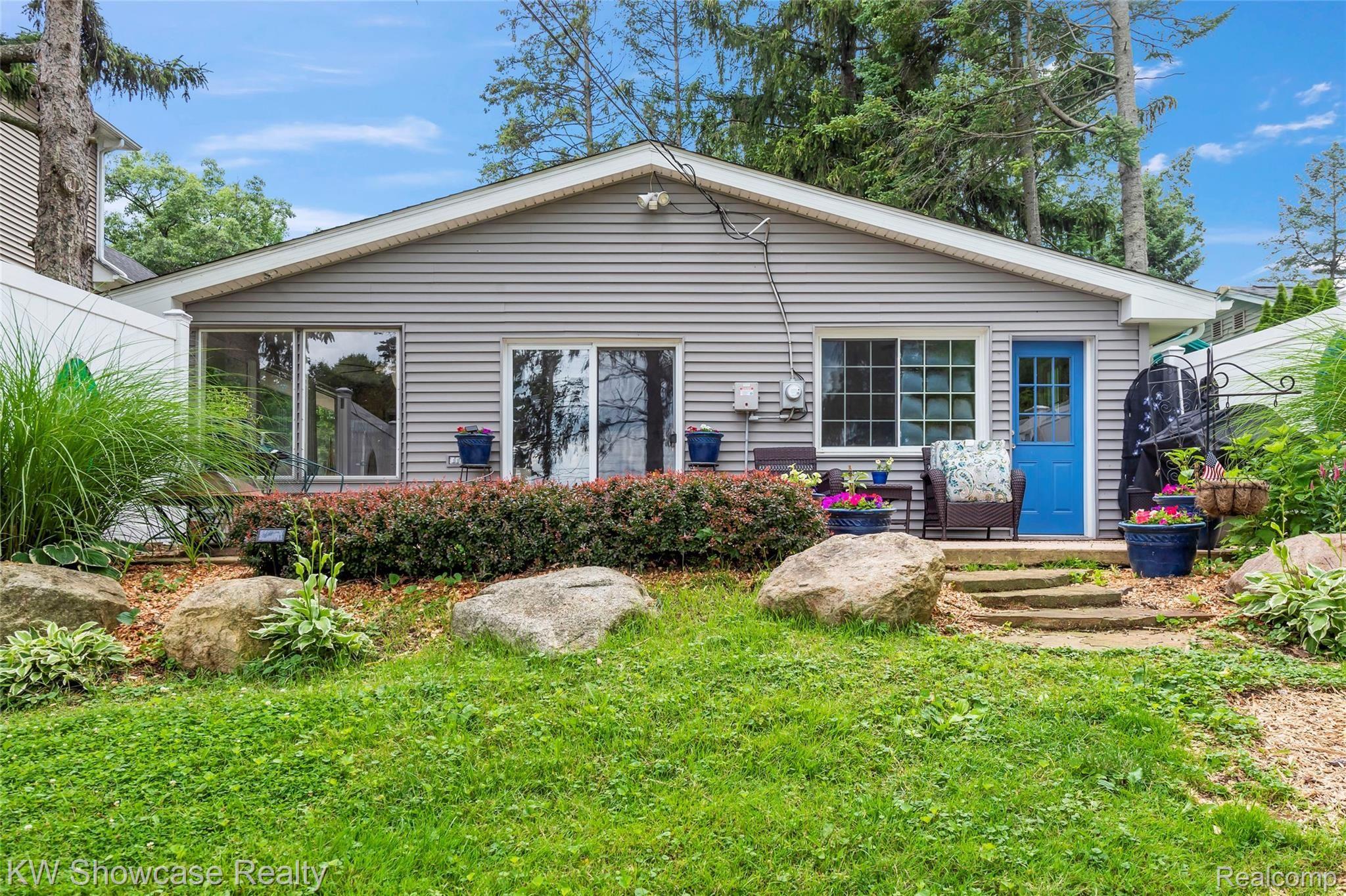 5710 Bullard Road Fenton, MI 48430 - Photo 1 of 31 DSC_5548.jpg