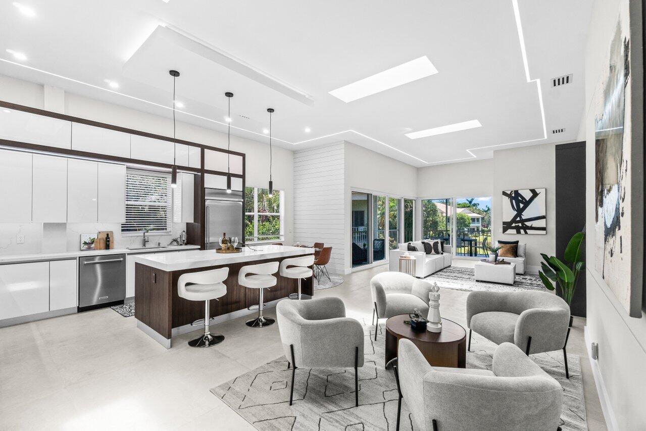 6357 Graycliff Drive, Unit C Boca Raton, FL 33496 - Photo 3 of 57 Kitchen / Family room