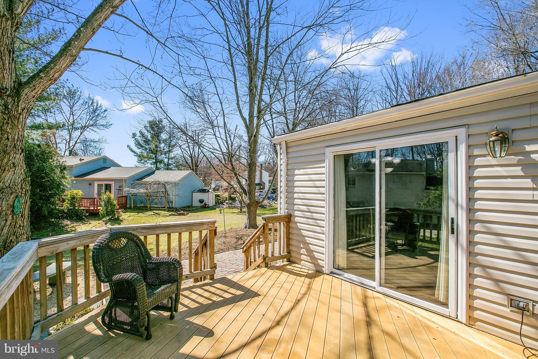 7317 Husky Lane Springfield, VA 22151 - Photo 22 of 30 Custom Deck