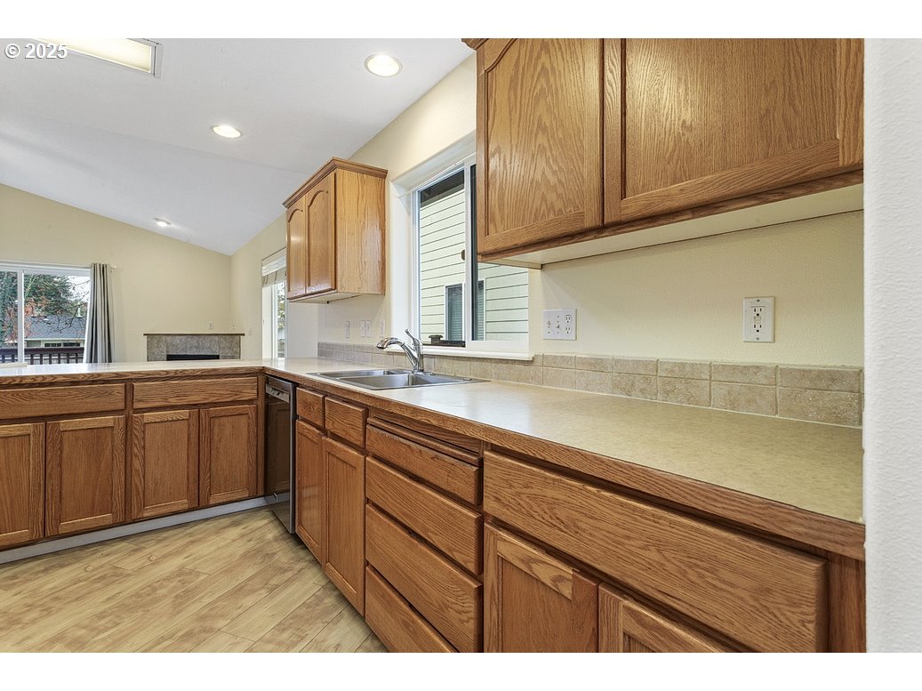 1575 Southeast Dexter Lane Gresham, OR 97080 - Photo 18 of 48 a kitchen with sink and cabinets