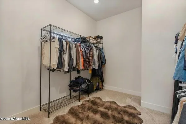 $1,100,000 | 424 Patriots Dr Street, St. Maries, ID 83861