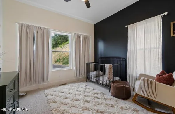 $1,100,000 | 424 Patriots Dr Street, St. Maries, ID 83861