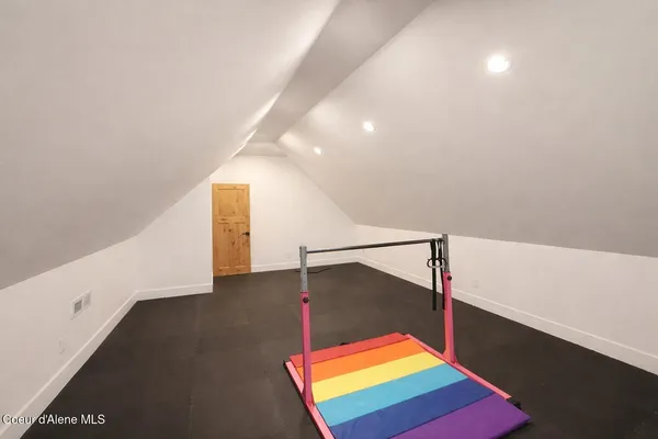 $1,100,000 | 424 Patriots Dr Street, St. Maries, ID 83861