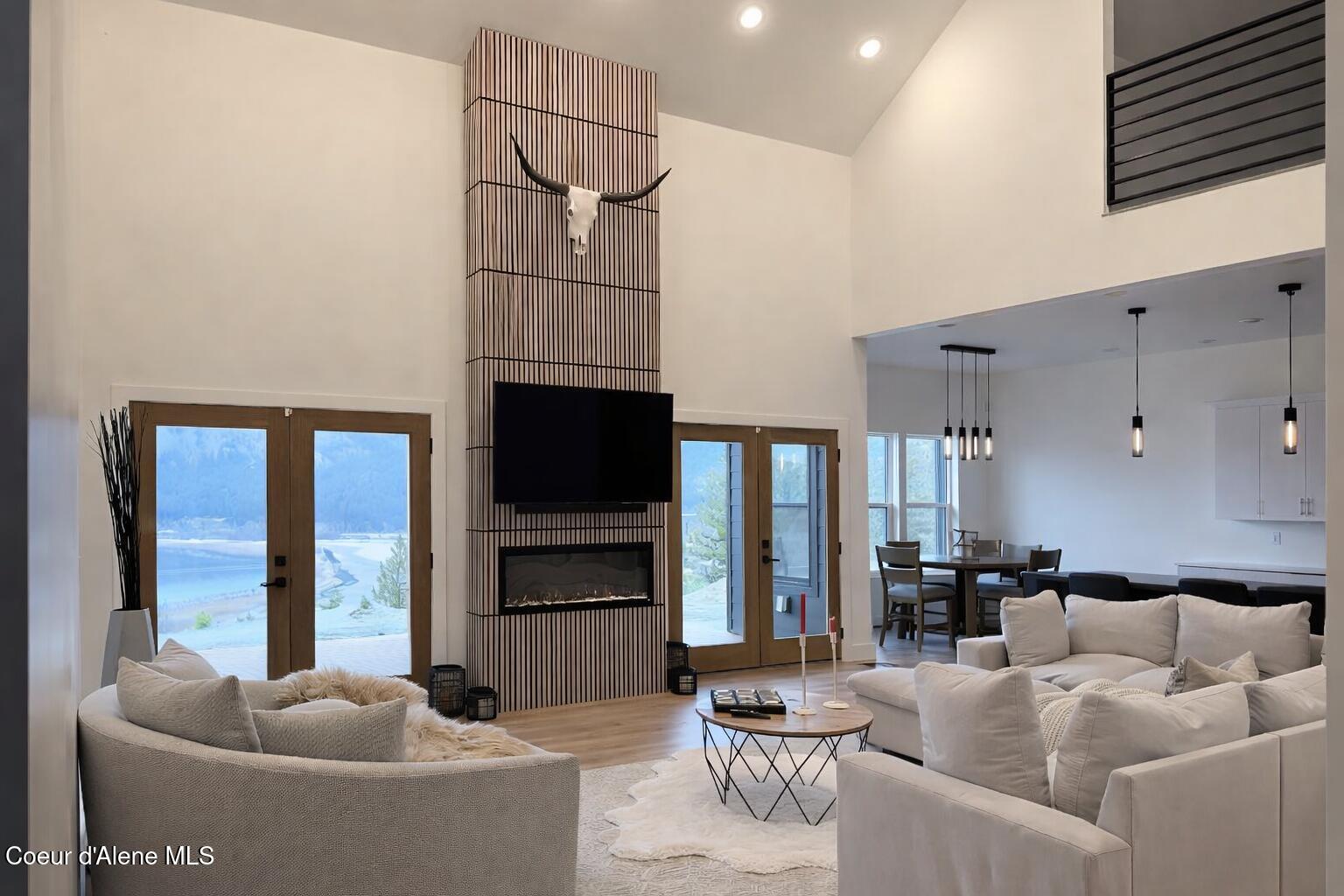 424 Patriots Dr Street St. Maries, ID 83861 - Photo 3 of 42 living room