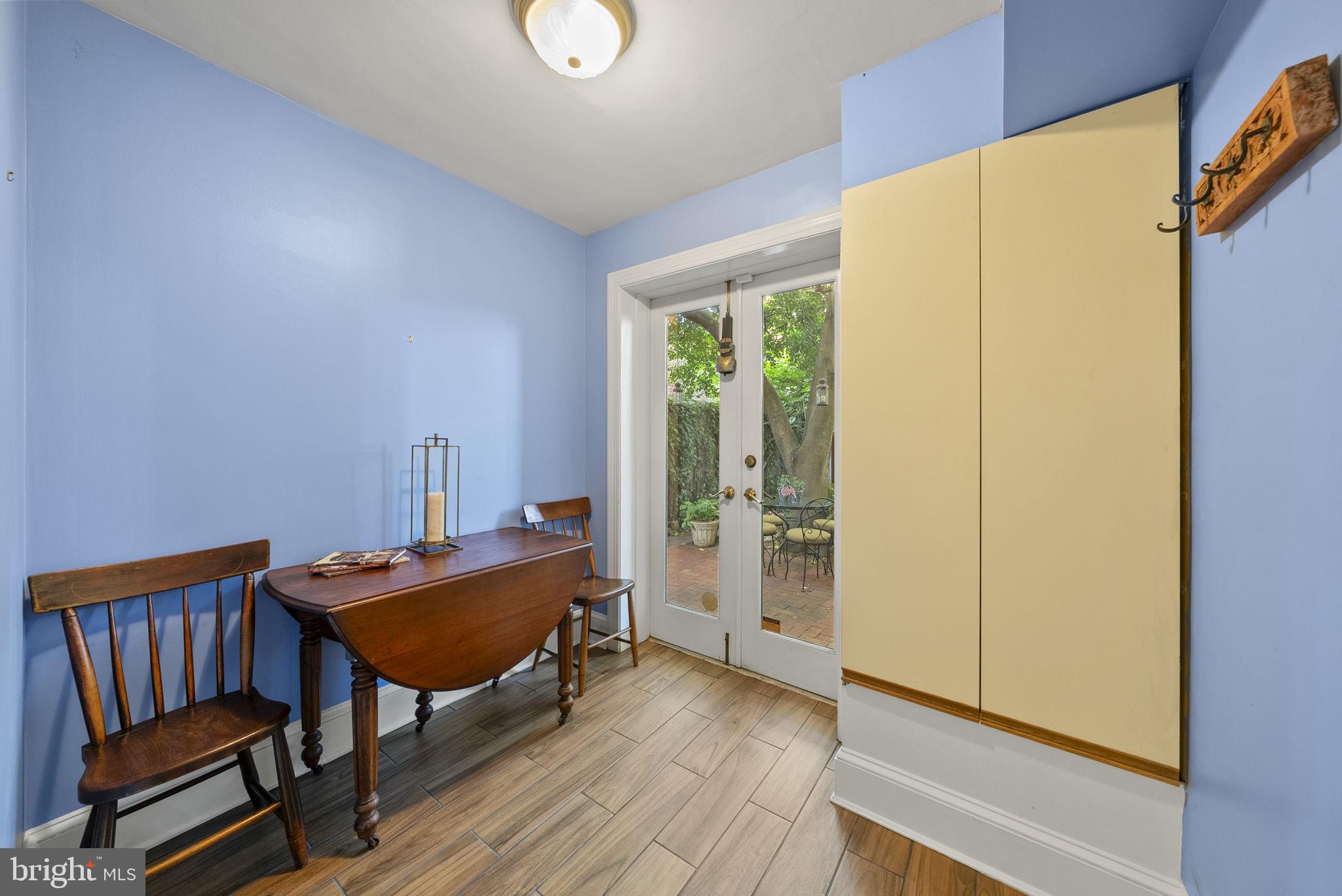 128 11th Street Southeast Washington, DC 20003 - Photo 14 of 52 Breakfast nook