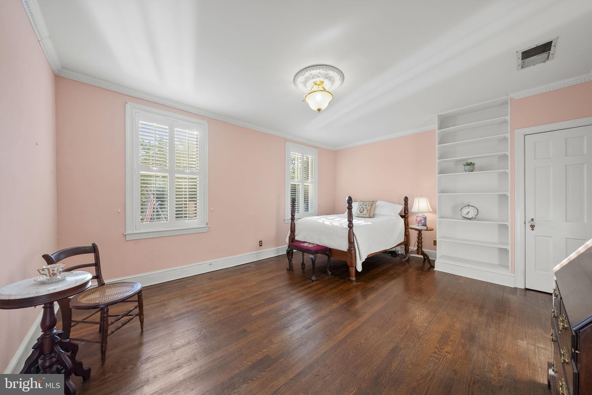 128 11th Street Southeast Washington, DC 20003 - Photo 15 of 52 Primary bedroom