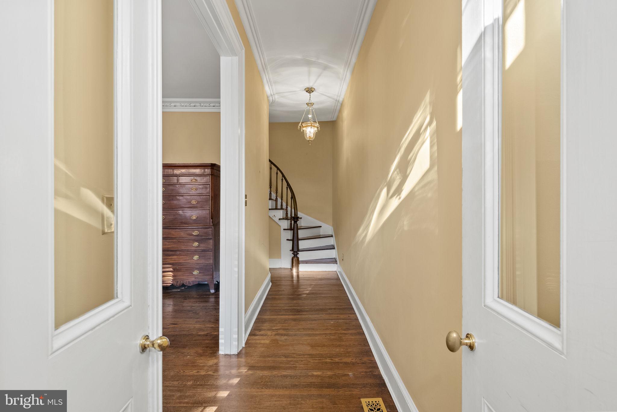 128 11th Street Southeast Washington, DC 20003 - Photo 2 of 52 Foyer