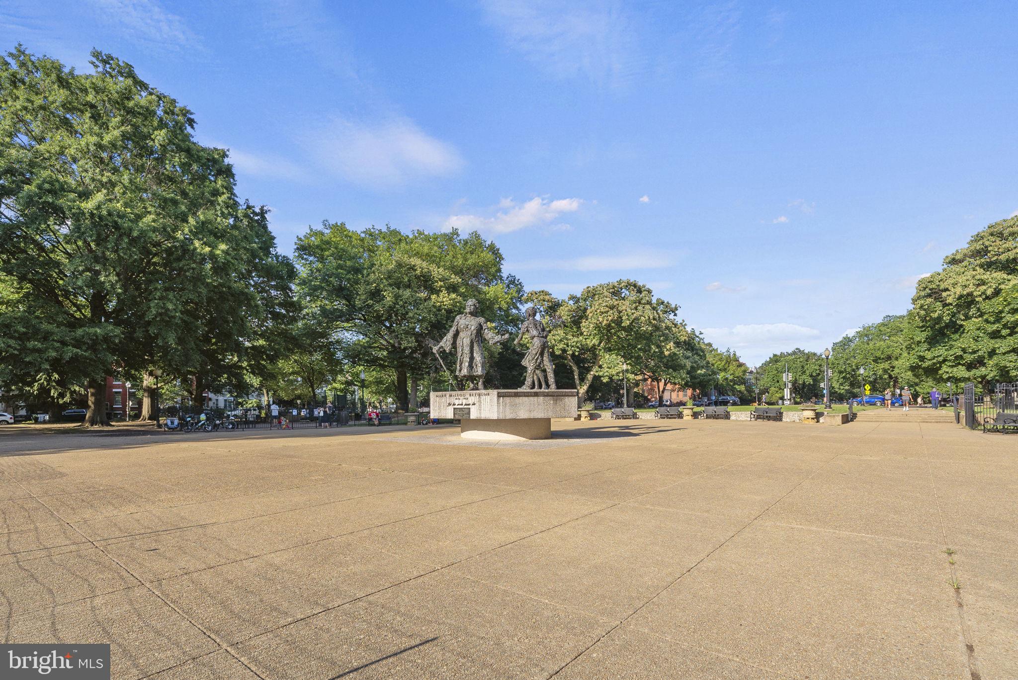 128 11th Street Southeast Washington, DC 20003 - Photo 49 of 52 Lincoln Park