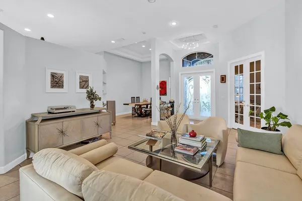 $5,900 | 9737 Parkview Avenue, Boca Raton, FL 33428