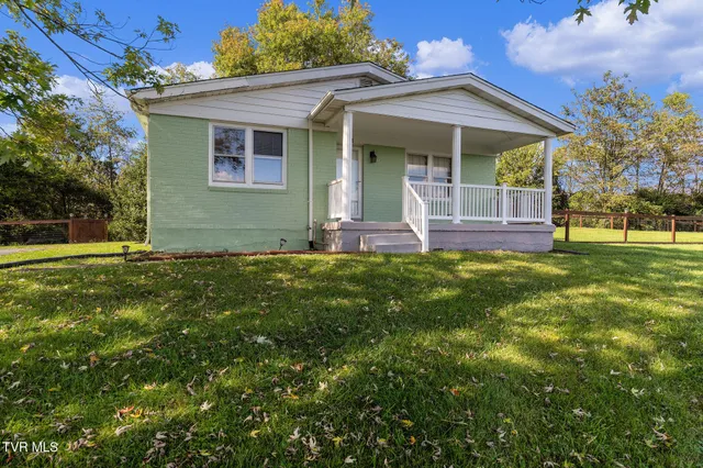 $330,000 | 16235 Lee Highway, Bristol, VA 24202