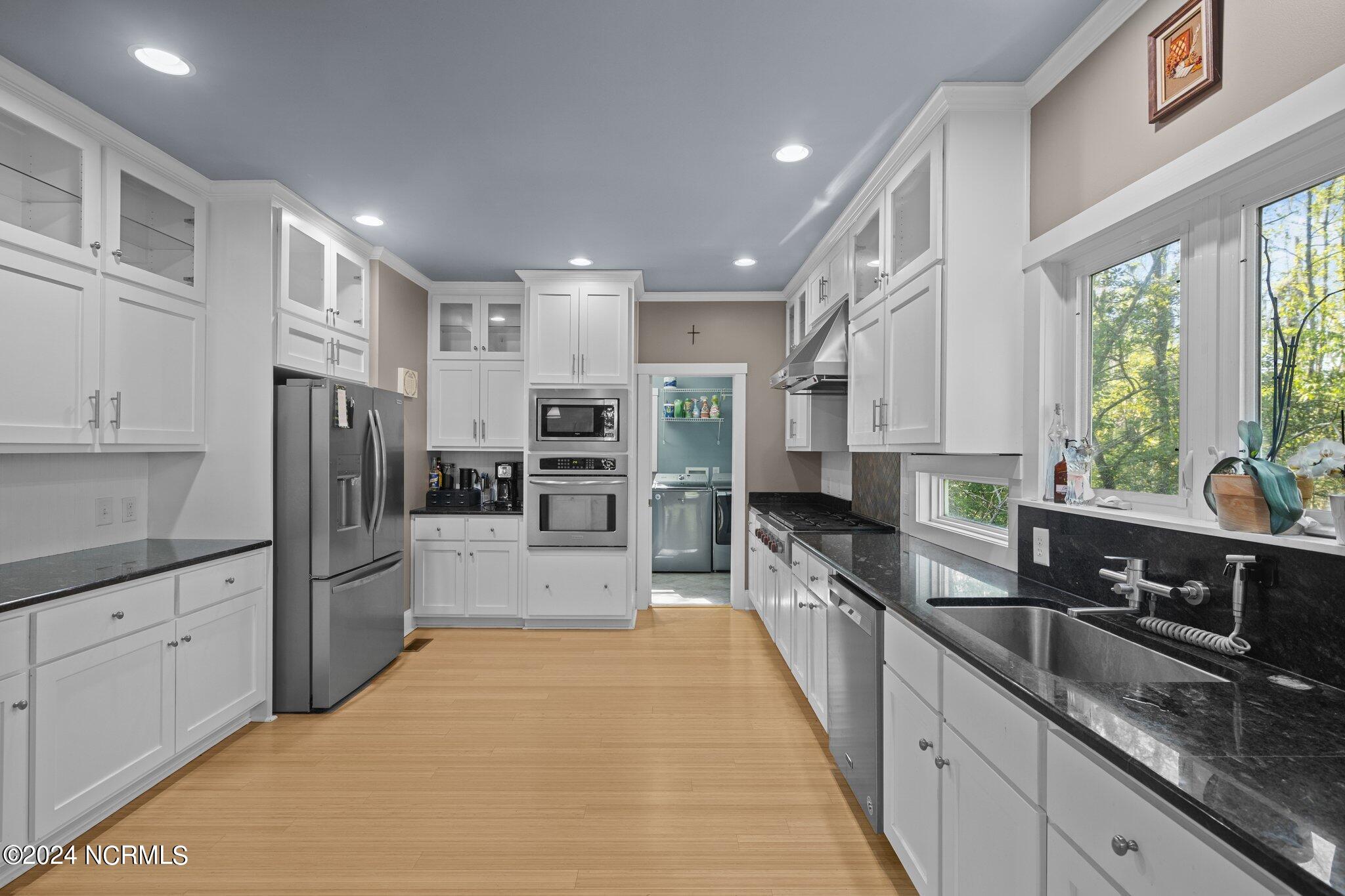 73 Edgewater Beach Road Washington, NC 27889 - Photo 21 of 65 39-web-or-mls-BLS_0075