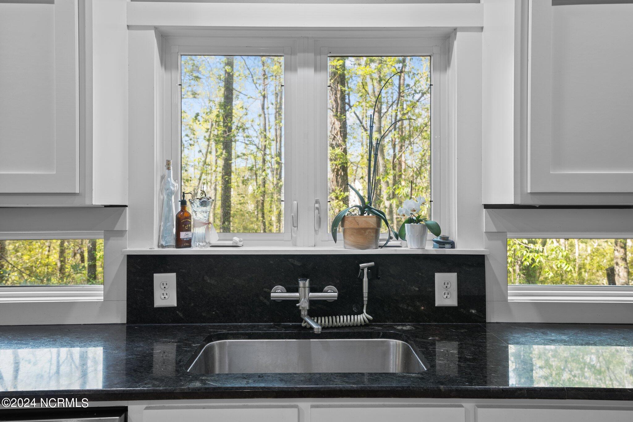 73 Edgewater Beach Road Washington, NC 27889 - Photo 23 of 65 40-web-or-mls-BLS_0078