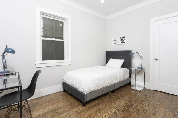 $5,300 | 10 Grant Street, Unit 1, Somerville, MA 02145