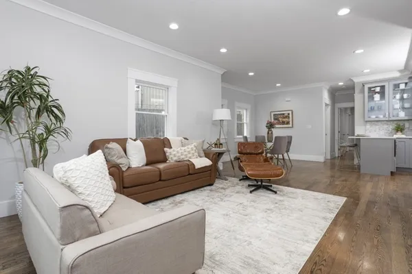 $5,300 | 10 Grant Street, Unit 1, Somerville, MA 02145