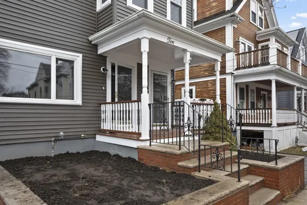 $5,300 | 10 Grant Street, Unit 1, Somerville, MA 02145